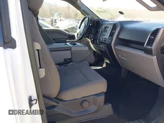 2018 Ford F-150 XL z VIN 1FTFX1C57JKF08037, wystawiony jako IAAI lot #41683537 z przebiegiem 195 633 mil mil oraz . Historia ofert i sprzedaży dostępna na DreamBid. Obrazek 5.