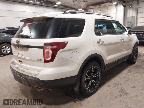 2013 Ford Explorer Sport with VIN 1FM5K8GT2DGC24829, listed as a IAAI auction lot 41722533 with 124,240 mi miles and . Bid and sale history available at carsss.com. Image 4.