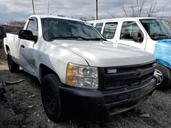 2007 Chevrolet Silverado 1500 Work Truck with VIN 1GCEC14C27E529602, listed as a Copart auction lot 48211635 with 329,917 mi miles and Salvage Title. Bid and sale history available at carsss.com. Image 4.