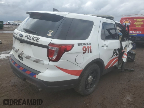 2018 Ford Police Interceptor Utility с VIN 1FM5K8AR6JGA92022, выставлен на аукционе Copart как лот 52027925 с пробегом 63 493 миль миль и Списание • Salvage title. История ставок и продаж доступна на DreamBid. Изображение 3.