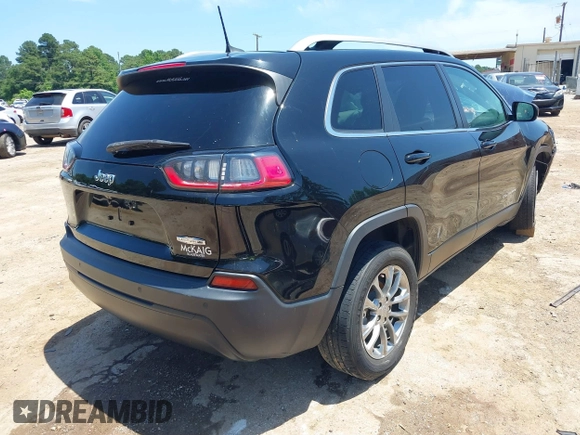2020 Jeep Cherokee Latitude Plus with VIN 1C4PJLLB1LD620279, listed as a IAAI auction lot 39403583 with 84,621 mi miles. Bid and sale history available at carsss.com. Image 4.