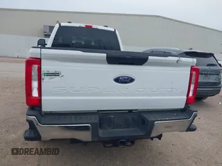 2024 Ford Super Duty F-250 SRW XL with VIN 1FT7W2BT3RED89605, listed as a IAAI auction lot 41890450 with 34,278 mi miles. Bid and sale history available at carsss.com. Image 16.