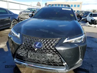 2019 Lexus UX with VIN JTHU9JBH1K2003978, listed as a Copart auction lot 71582382 with 35,239 mi miles. Bid and sale history available at carsss.com. Image 5.