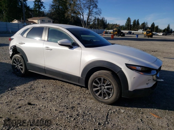 2020 Mazda CX-30 with VIN 3MVDMABL2LM134849, listed as a Copart auction lot 47198735 with 31,797 mi miles and Salvage Title. Bid and sale history available at DreamBid. Image 4.