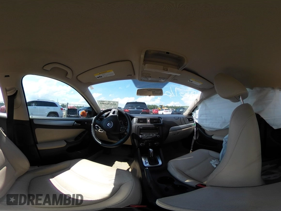 2014 Volkswagen Jetta SE with VIN 3VWD17AJ4EM429576, listed as a IAAI auction lot 42542604 with 142,313 mi miles and . Bid and sale history available at DreamBid. Image 18.