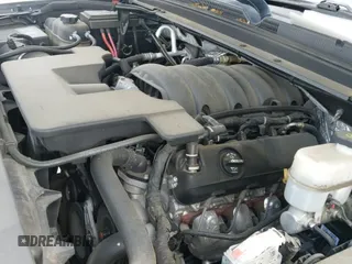 2017 Chevrolet Tahoe Premier с VIN 1GNSCCKC6HR341992, выставлен на аукционе IAAI как лот 42115200 с пробегом 146 858 миль миль и . История ставок и продаж доступна на DreamBid. Изображение 18.