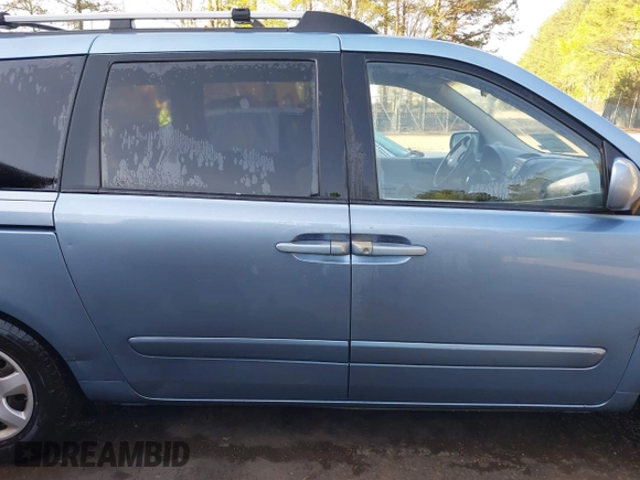 2007 Kia Sedona EX with VIN KNDMB233376173452, listed as a IAAI auction lot 41994451 with 201,849 mi miles. Bid and sale history available at carsss.com. Image 13.