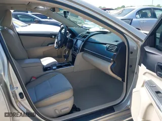 2013 Toyota Camry Hybrid LE with VIN 4T1BD1FK3DU092856, listed as a IAAI auction lot 42010493 with 27,497 mi miles. Bid and sale history available at carsss.com. Image 5.