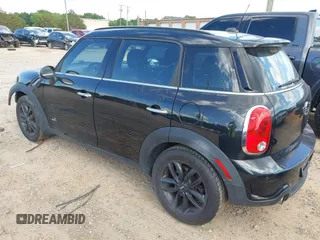2013 MINI Countryman S ALL4 with VIN WMWZC5C57DWM15738, listed as a IAAI auction lot 42286913 with 175,299 mi miles and . Bid and sale history available at DreamBid. Image 3.