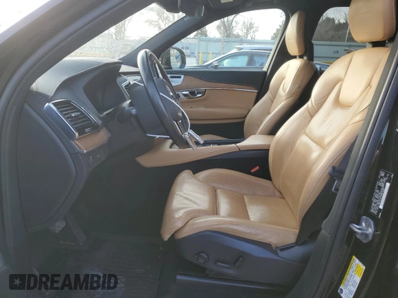 2016 Volvo XC90 with VIN YV4A22PN2G1002958, listed as a Copart auction lot 84797144 with 63,570 mi miles and Salvage Title. Bid and sale history available at DreamBid. Image 7.