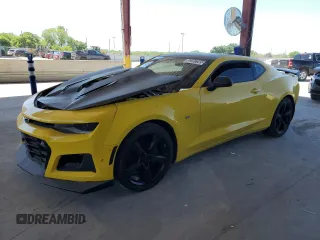 2017 Chevrolet Camaro 1SS z VIN 1G1FF1R71H0203689, wystawiony jako Copart lot #52207285 z przebiegiem 333 333 mil mil oraz Czysty tytuł • Clean title. Historia ofert i sprzedaży dostępna na DreamBid. Obrazek 1.