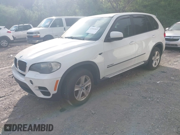 2011 BMW X5 35d z VIN 5UXZW0C53BL371750, wystawiony jako IAAI lot #41931513 z przebiegiem 198 470 mil mil oraz . Historia ofert i sprzedaży dostępna na DreamBid. Obrazek 2.