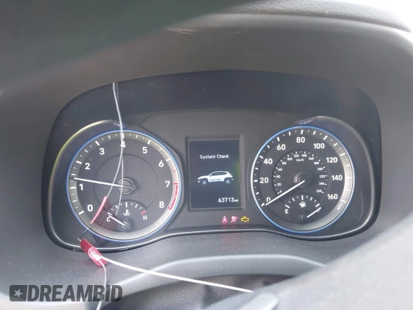 2021 Hyundai Kona SE z VIN KM8K12AA8MU665778, wystawiony jako IAAI lot #42364155 z przebiegiem 63 713 mil mil oraz . Historia ofert i sprzedaży dostępna na DreamBid. Obrazek 7.