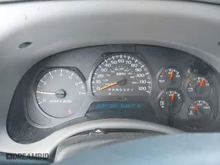 2007 Chevrolet TrailBlazer LS with VIN 1GNDT13S872150472, listed as a IAAI auction lot 41741764 with 215,974 mi miles. Bid and sale history available at carsss.com. Image 7.
