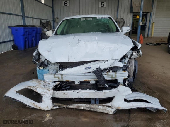 2016 Ford Fusion SE with VIN 3FA6P0H77GR136617, listed as a Copart auction lot 50637005 with 105,256 mi miles and Clean Title. Bid and sale history available at carsss.com. Image 5.