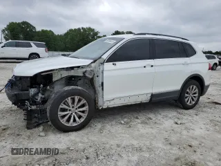 2018 Volkswagen Tiguan SEL с VIN 3VV3B7AXXJM153366, выставлен на аукционе Copart как лот 55998435 с пробегом 102 210 миль миль и Списание • Salvage title. История ставок и продаж доступна на DreamBid. Изображение 1.