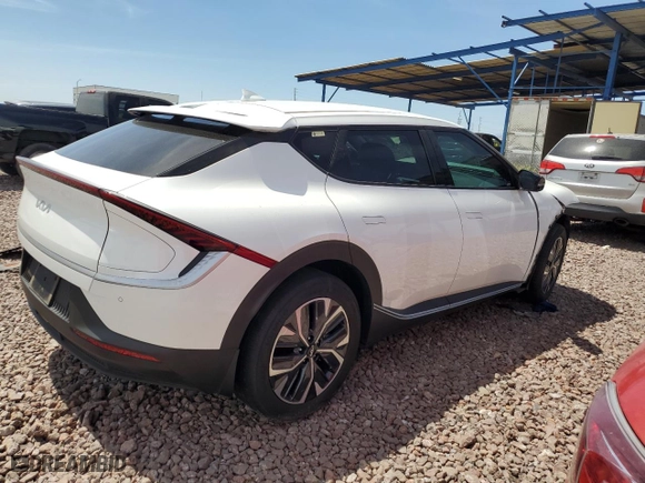 2022 Kia EV6 Light with VIN KNDC34LB9N5056523, listed as a Copart auction lot 57764034 with 33,042 mi miles and Salvage Title. Bid and sale history available at carsss.com. Image 3.