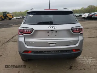 2018 Jeep Compass Sport с VIN 3C4NJDAB0JT100209, выставлен на аукционе Copart как лот 53946635 с пробегом 84 881 миль миль и Списание • Salvage title. История ставок и продаж доступна на DreamBid. Изображение 6.