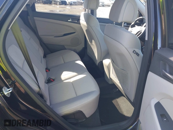 2017 Hyundai Tucson SE with VIN KM8J3CA48HU262668, listed as a IAAI auction lot 41852976 with 22,299 mi miles. Bid and sale history available at carsss.com. Image 8.