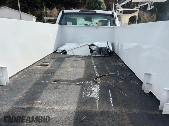 2023 Ford F-450 с VIN 1FDUF4GN6PED37578, выставлен на аукционе Copart как лот 80882404 с пробегом 23 миль миль и Чистый • Clean title. История ставок и продаж доступна на DreamBid. Изображение 7.