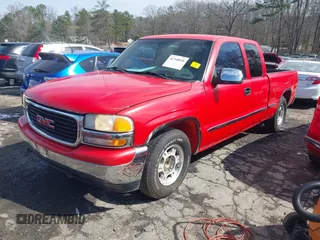 2000 GMC New Sierra 1500 SL with VIN 2GTEC19V2Y1392769, listed as a IAAI auction lot 41748036 with 315,906 mi miles. Bid and sale history available at carsss.com. Image 17.