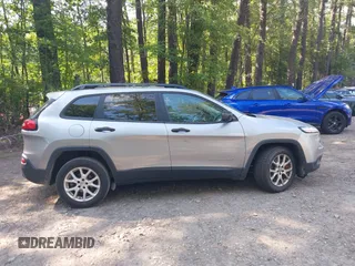 2017 Jeep Cherokee Sport with VIN 1C4PJLAB5HW596468, listed as a IAAI auction lot 42640784 with 115,553 mi miles and . Bid and sale history available at DreamBid. Image 13.