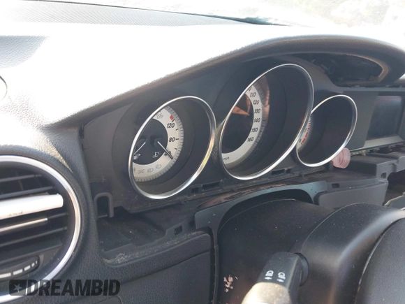2013 Mercedes-Benz C 300 Sport with VIN WDDGF8AB8DR273075, listed as a IAAI auction lot 42406838 with Not provided miles and . Bid and sale history available at DreamBid. Image 7.