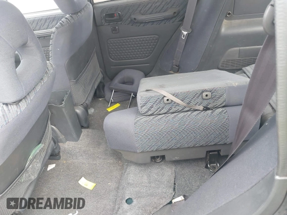 1998 Toyota RAV4 with VIN JT3GP10V5W0026814, listed as a IAAI auction lot 42003456 with 196,842 mi miles and . Bid and sale history available at DreamBid. Image 8.