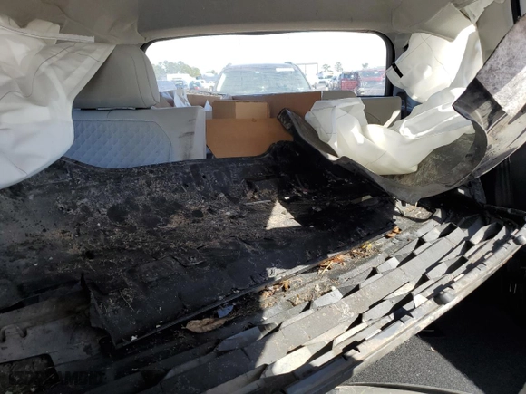 2019 Volkswagen Tiguan S with VIN 3VV1B7AX2KM009383, listed as a Copart auction lot 43583725 with 0 mi miles and Salvage Title. Bid and sale history available at carsss.com. Image 10.