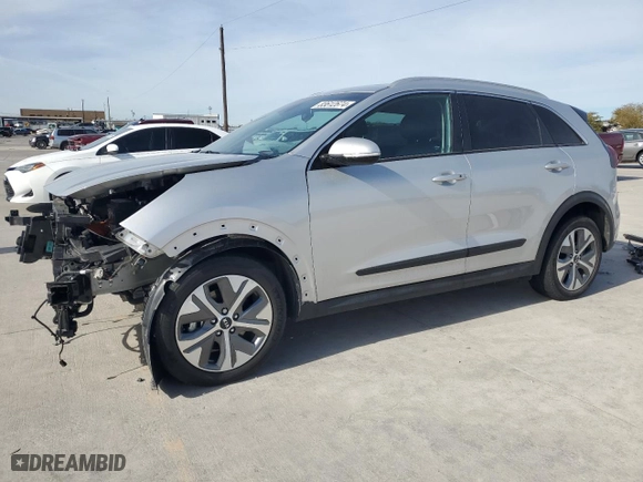 2019 Kia Niro EV EX Premium with VIN KNDCE3LG7K5026674, listed as a Copart auction lot 83612674 with 27,669 mi miles and Salvage Title. Bid and sale history available at carsss.com. Image 1.