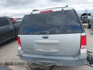 2006 Ford Expedition Special Service with VIN 1FMPU15526LA97931, listed as a IAAI auction lot 41296168 with 160,669 mi miles. Bid and sale history available at carsss.com. Image 17.