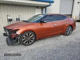2019 Nissan Maxima SR with VIN 1N4AA6AV3KC380344, listed as a Copart auction lot 84818284 with 97,925 mi miles and Salvage Title. Bid and sale history available at DreamBid. Image 1.