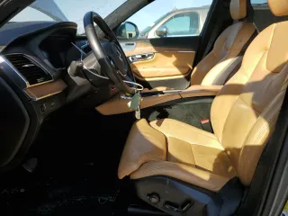 2017 Volvo XC90 Inscription with VIN YV4A22PL6H1171509, listed as a Copart auction lot 72832784 with 81,390 mi miles and Clean Title. Bid and sale history available at carsss.com. Image 7.