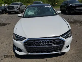 2024 Audi A6 Premium z VIN WAUD3BF27RN037993, wystawiony jako Copart lot #56624705 z przebiegiem 5275 mil mil oraz Szkoda całkowita • Salvage title. Historia ofert i sprzedaży dostępna na DreamBid. Obrazek 5.