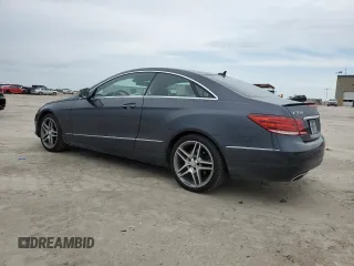 2014 Mercedes-Benz E 350 z VIN WDDKJ5KB5EF226093, wystawiony jako Copart lot #55475425 z przebiegiem 125 574 mil mil oraz Szkoda całkowita • Salvage title. Historia ofert i sprzedaży dostępna na DreamBid. Obrazek 2.
