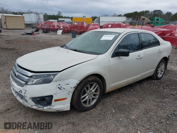 2011 Ford Fusion S with VIN 3FAHP0GA1BR337461, listed as a IAAI auction lot 41715964 with 219,486 mi miles. Bid and sale history available at carsss.com. Image 2.