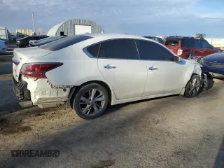 2014 Nissan Altima S with VIN 1N4AL3AP0EC420782, listed as a Copart auction lot 46880385 with 224,793 mi miles and Salvage Title. Bid and sale history available at DreamBid. Image 3.