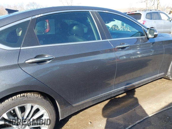2017 Genesis G80 3.8L with VIN KMHGN4JE0HU203388, listed as a IAAI auction lot 41677912 with 139,590 mi miles. Bid and sale history available at carsss.com. Image 13.