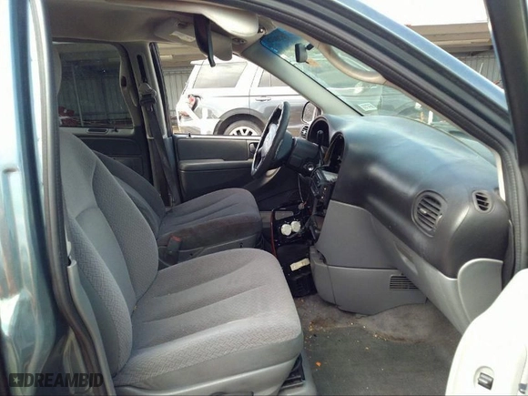 2007 Chrysler Town & Country LWB LX with VIN 2A4GP44R37R351747, listed as a IAAI auction lot 37668296 with 188,199 mi miles. Bid and sale history available at carsss.com. Image 5.