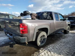 2010 Chevrolet Silverado 1500 LT with VIN 1GCSKSEA2AZ114160, listed as a Copart auction lot 45365475 with 170,628 mi miles and Clean Title. Bid and sale history available at carsss.com. Image 3.