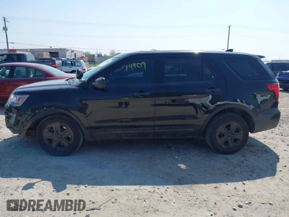 2017 Ford Police Interceptor Utility with VIN 1FM5K8AR2HGC56862, listed as a IAAI auction lot 42274409 with 92,662 mi miles and . Bid and sale history available at DreamBid. Image 14.