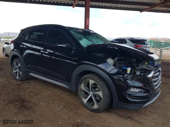 2017 Hyundai Tucson Value with VIN KM8J33A22HU316495, listed as a IAAI auction lot 41896507 with 82,517 mi miles. Bid and sale history available at carsss.com. Image 1.