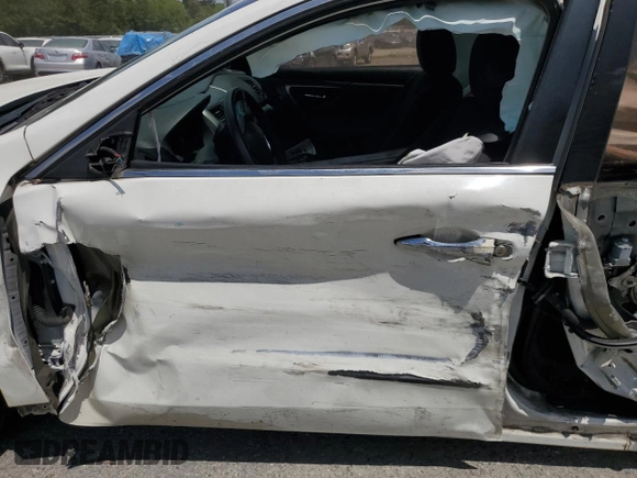2015 Nissan Altima 2.5 z VIN 1N4AL3AP3FC299165, wystawiony jako Copart lot #53271205 z przebiegiem 191 337 mil mil oraz Szkoda całkowita • Salvage title. Historia ofert i sprzedaży dostępna na DreamBid. Obrazek 7.