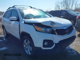2013 Kia Sorento EX with VIN 5XYKUDA26DG411648, listed as a IAAI auction lot 41878842 with 87,631 mi miles. Bid and sale history available at carsss.com. Image 1.