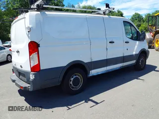 2017 Ford Transit z VIN 1FTYE1ZM4HKA28769, wystawiony jako IAAI lot #42692562 z przebiegiem 240 533 mil mil oraz . Historia ofert i sprzedaży dostępna na DreamBid. Obrazek 4.