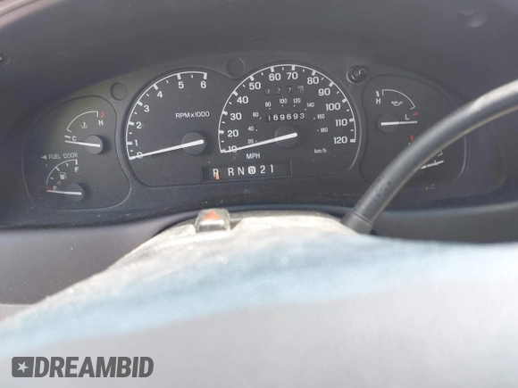 2000 Ford Explorer XLS с VIN 1FMZU72X2YUB64879, выставлен на аукционе IAAI как лот 42333278 с пробегом 169 693 миль миль и . История ставок и продаж доступна на DreamBid. Изображение 7.