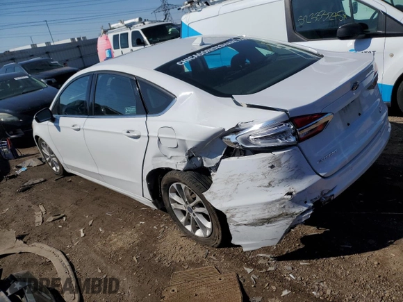 2020 Ford Fusion SE with VIN 3FA6P0HD8LR201264, listed as a Copart auction lot 52190795 with 138,017 mi miles and Salvage Title. Bid and sale history available at carsss.com. Image 2.