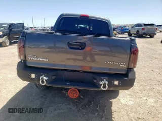 2013 Toyota Tacoma PreRunner z VIN 3TMJU4GN1DM139803, wystawiony jako Copart lot #57836825 z przebiegiem 138 899 mil mil oraz Szkoda całkowita • Salvage title. Historia ofert i sprzedaży dostępna na DreamBid. Obrazek 6.