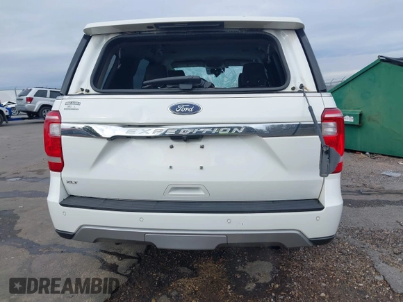 2020 Ford Expedition XLT with VIN 1FMJU1HT5LEA42762, listed as a IAAI auction lot 41278105 with 110,338 mi miles. Bid and sale history available at carsss.com. Image 16.