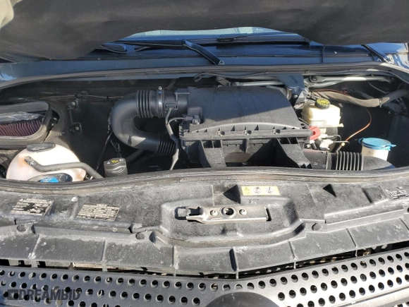 2018 Mercedes-Benz Sprinter Cargo Van Worker with VIN WD3PE7CD4JP637175, listed as a Copart auction lot 42021235 with 121,567 mi miles and Salvage Title. Bid and sale history available at carsss.com. Image 11.